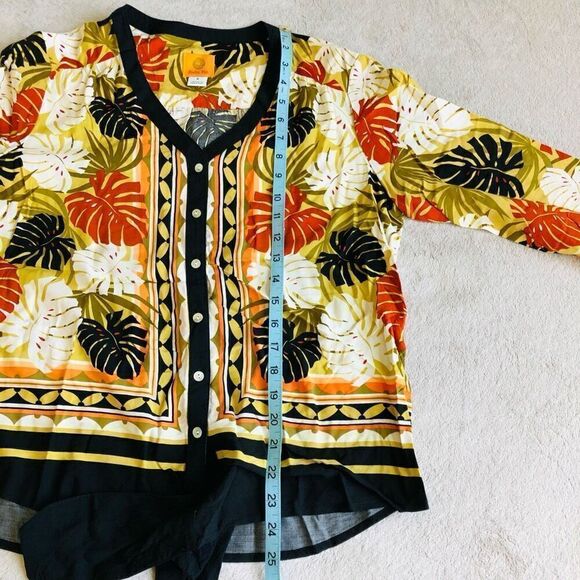 NWOT Ruby Road Palm Leaves Tie Front Blouse - Picture 16 of 16